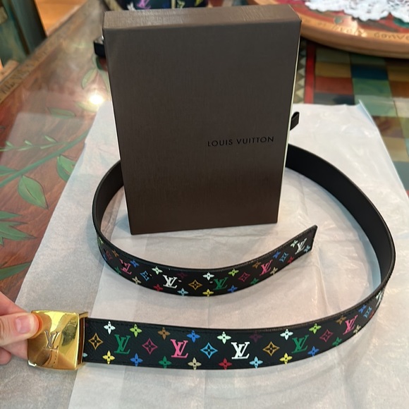 NWOT Louis Vuitton Gold Buckle Belt with Logo - Picture 2 of 10